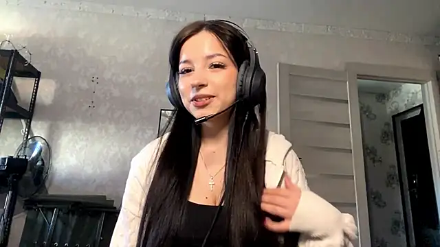 TashiaCassln online show from 10-21-25, 06:25