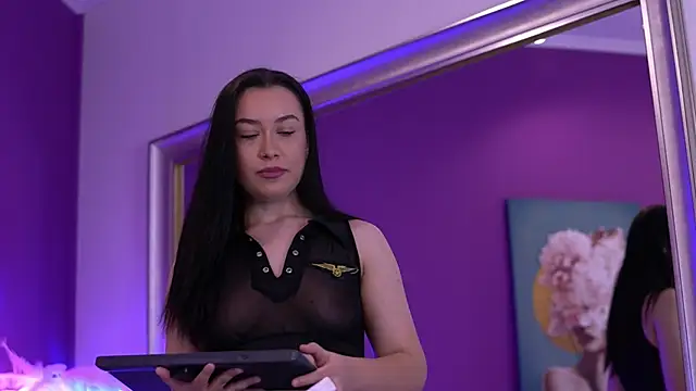 TiffanyVoss online show from 11-22-25, 05:50