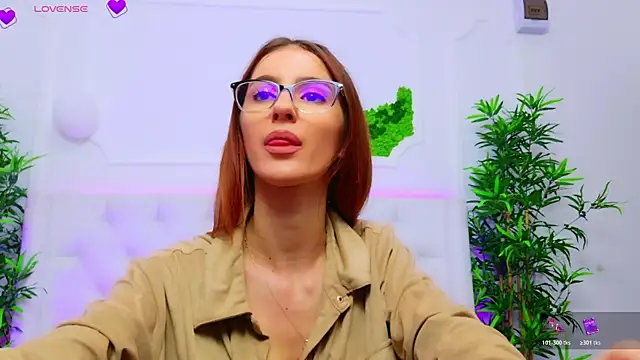 ElisaCharm online show from 11-04-25, 04:44