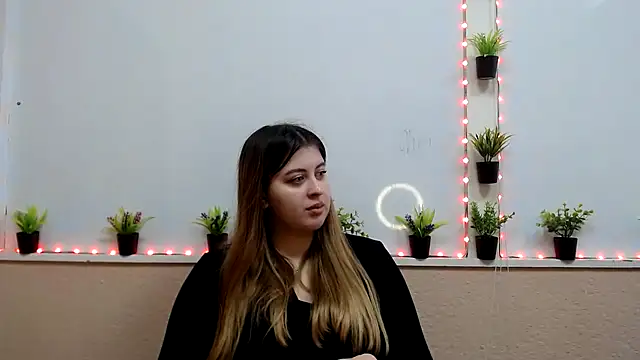 Amber  Glow online show from 10-22-25, 11:10