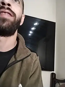 Snapshot of ArabPussylicker66 chatting on 11-17-25, 01:06 ArabPussylicker66 online show from 11-17-25, 01:06