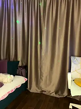 Drink me all up online show from 11-25-25, 09:48