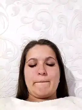 Snapshot of Catherine2662 chatting on 10-21-25, 06:08 Catherine2662 online show from 10-21-25, 06:08