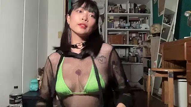 Snapshot of tw_tansan chatting on 10-25-25, 02:02 tw tansan online show from 10-25-25, 02:02