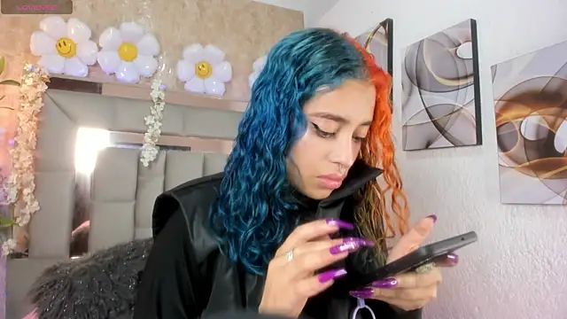 Cristall ravven online show from 10-28-25, 01:58