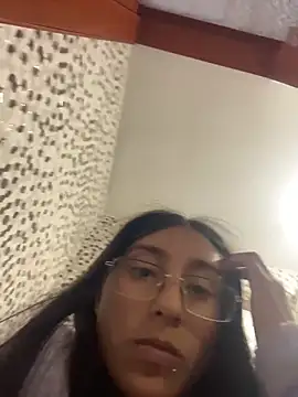 Violeet-Smith online show from 02-04-26, 02:56