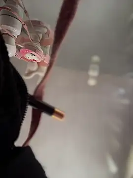 Violeet-Smith online show from 04-22-26, 04:52