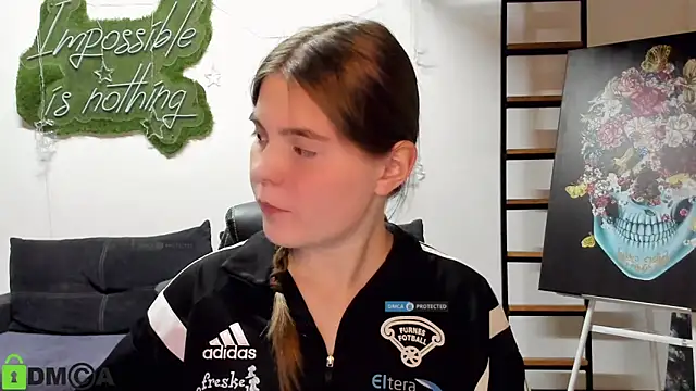 MiraaBloom online show from 04-19-26, 02:05