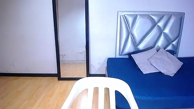 Snapshot of sexycum_dumpster chatting on 11-21-25, 01:43 sexycum dumpster online show from 11-21-25, 01:43