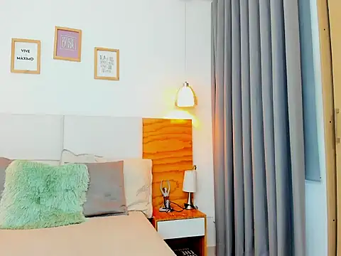 Abbie royy online show from 10-27-25, 12:31