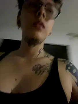 Snapshot of Abby_Evanns1 chatting on 11-06-25, 10:32 Abby Evanns1 online show from 11-06-25, 10:32