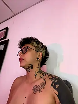 Snapshot of Abby_Evanns1 chatting on 11-28-25, 02:09 Abby Evanns1 online show from 11-28-25, 02:09