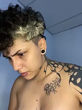 Snapshot of Abby_Evanns1 chatting on 11-30-25, 02:37 Abby Evanns1 online show from 11-30-25, 02:37