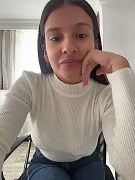 Snapshot of Talia_Bonet chatting on 07-21-26, 02:30 Talia Bonet online show from 07-21-26, 02:30