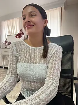 Snapshot of Talia_Bonet chatting on 07-23-26, 01:31 Talia Bonet online show from 07-23-26, 01:31