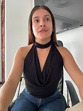 Snapshot of Talia_Bonet chatting on 07-28-26, 08:52 Talia Bonet online show from 07-28-26, 08:52