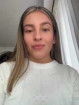 Snapshot of Talia_Bonet chatting on 07-29-26, 04:27 Talia Bonet online show from 07-29-26, 04:27