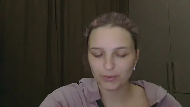 ElisSky301 online show from 12-13-25, 08:47