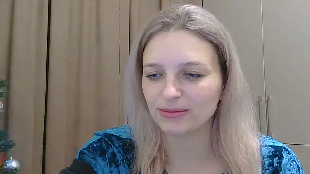 ElisSky301 online show from 12-20-25, 09:33