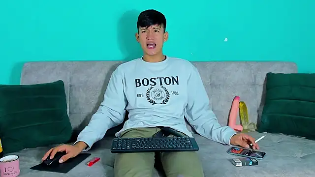 Nicolas Torres  online show from 11-13-25, 03:05