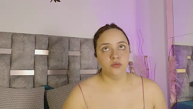 Snapshot of Karina_Wong chatting on 11-07-25, 07:58 Karina Wong online show from 11-07-25, 07:58