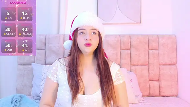 Snapshot of Karina_Wong chatting on 12-16-25, 07:30 Karina Wong online show from 12-16-25, 07:30