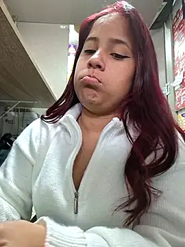 Snapshot of TamySweet69 chatting on 12-04-25, 03:54 TamySweet69 online show from 12-04-25, 03:54