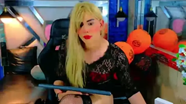 Jennfer Winson online show from 10-25-25, 10:15