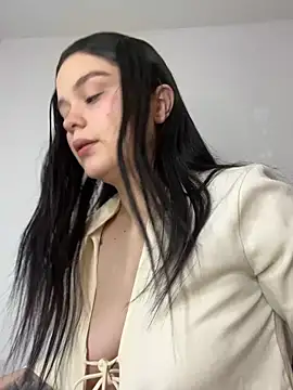 Snapshot of Selena_Roa chatting on 10-23-25, 12:04 Selena Roa online show from 10-23-25, 12:04