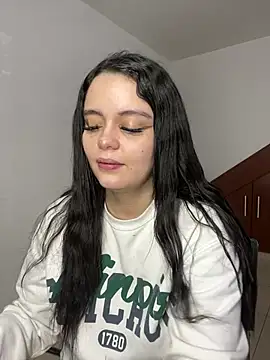 Selena Roa online show from 02-07-26, 03:16