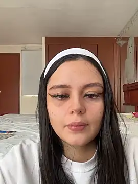 Selena Roa online show from 06-07-26, 05:27