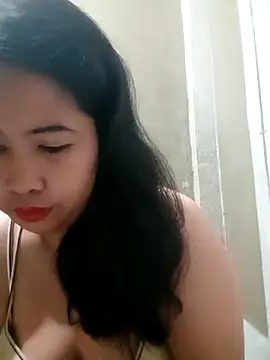 Creamy Pussycat28 online show from 11-21-25, 09:35