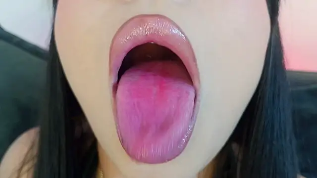 mia roux1 online show from 04-24-26, 11:29