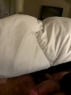 BicolorCandidate81 online show from 11-02-25, 11:18