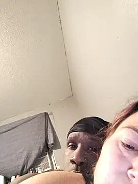 Snapshot of mrspowercouple93 chatting on 10-21-25, 05:30 mrspowercouple93 online show from 10-21-25, 05:30