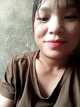 Snapshot of Yumi_sexyy chatting on 10-21-25, 07:31 Yumi sexyy online show from 10-21-25, 07:31