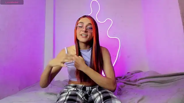 Mika  velvet online show from 11-01-25, 04:31