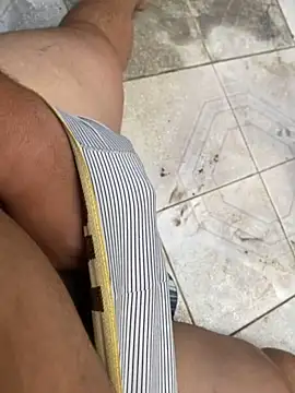 Snapshot of Bkackmamba chatting on 10-25-25, 12:23 Bkackmamba online show from 10-25-25, 12:23