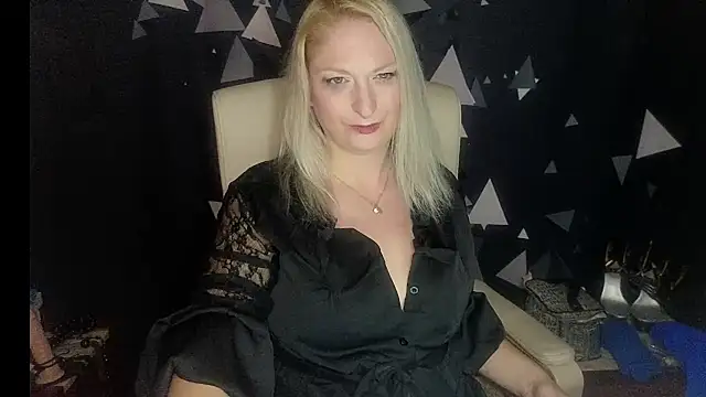 MonicaMis online show from 11-25-25, 03:34