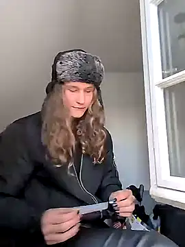 Snapshot of TIMOON04 chatting on 10-24-25, 11:50 TIMOON04 online show from 10-24-25, 11:50