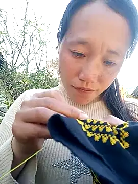 Snapshot of Phantamay chatting on 11-23-25, 07:19 Phantamay online show from 11-23-25, 07:19