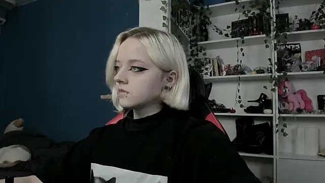 Holy Mistress S online show from 11-15-25, 09:17