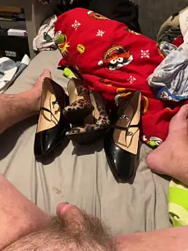 fortheloveofheels74 online show from 01-16-26, 12:25