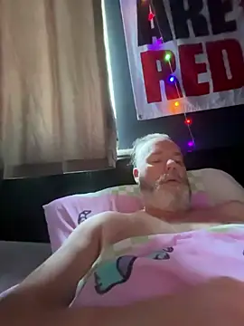 fortheloveofheels74 online show from 04-22-26, 08:28