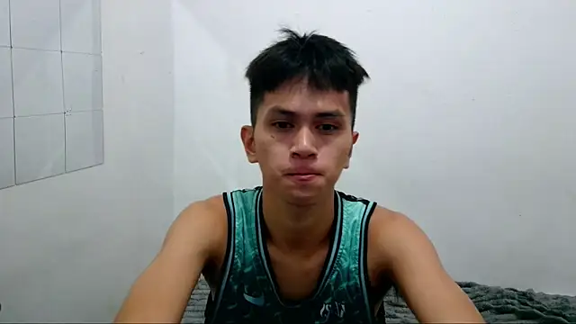 femboykael online show from 10-23-25, 12:26