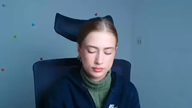 Snapshot of Candy_Chloe_ chatting on 10-29-25, 12:18 Candy Chloe  online show from 10-29-25, 12:18