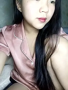 Quynhsumon online show from 01-15-26, 03:16