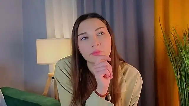 Snapshot of KateCahee chatting on 11-15-25, 01:03 KateCahee online show from 11-15-25, 01:03