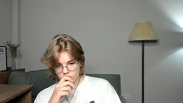 MelodyBaur online show from 10-25-25, 09:06