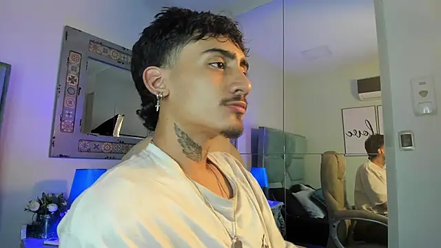 Mr Strike online show from 11-28-25, 02:58